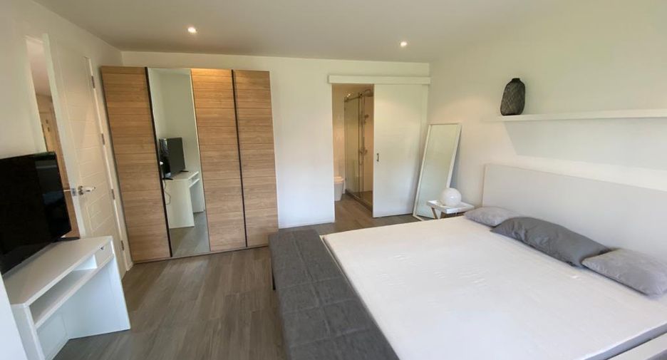 For rent 2 bedrooms condo in Khlong Toei, Bangkok