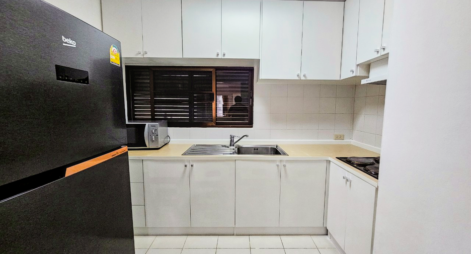 For rent 2 bedrooms condo 