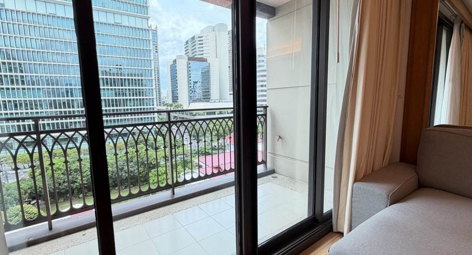 À louer 2 chambres condo à Pathum Wan, Bangkok