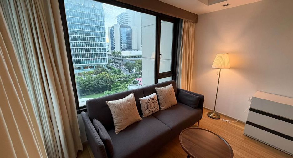 À louer 2 chambres condo à Pathum Wan, Bangkok
