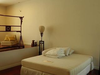 For rent 2 bedrooms townhouse in Watthana, Bangkok