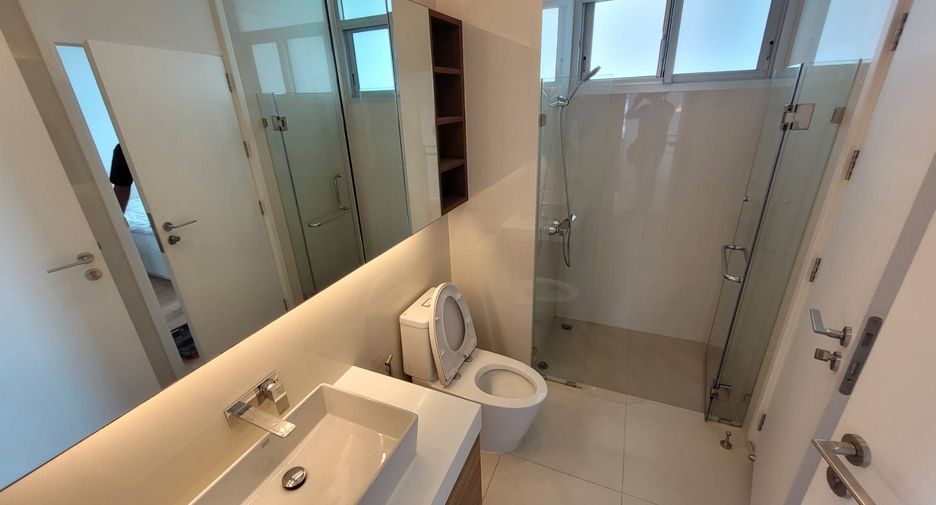 For rent 3 bedrooms house in Watthana, Bangkok