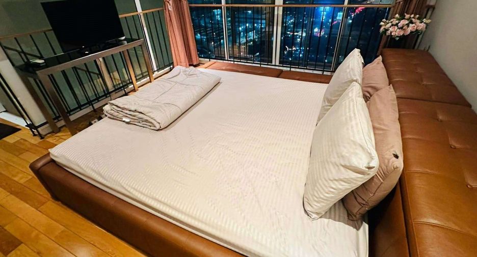 Condo en alquiler de 1 habitaciones en Khlong Toei, Bangkok