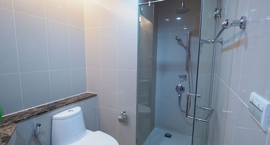 Wohnung zur Miete mit 2 Zimmer in Watthana, Bangkok