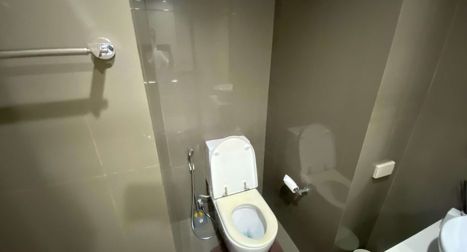 For rent 2 bedrooms condo 