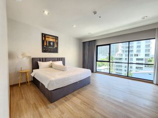 For rent 3 bedrooms condo in Sathon, Bangkok