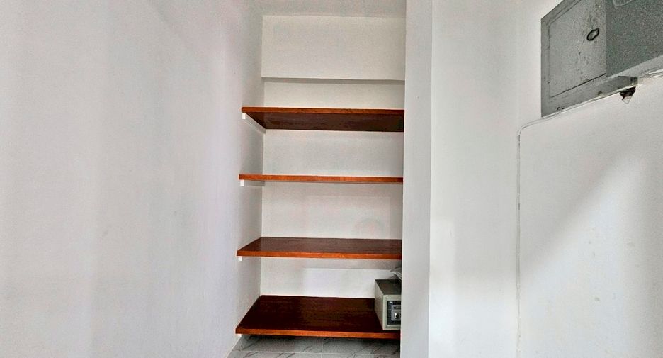 Condo en alquiler de 2 habitaciones en Khlong Toei, Bangkok