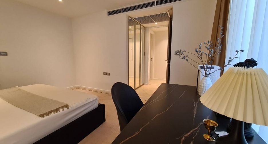 Condo en alquiler de 3 habitaciones en Khlong Toei, Bangkok