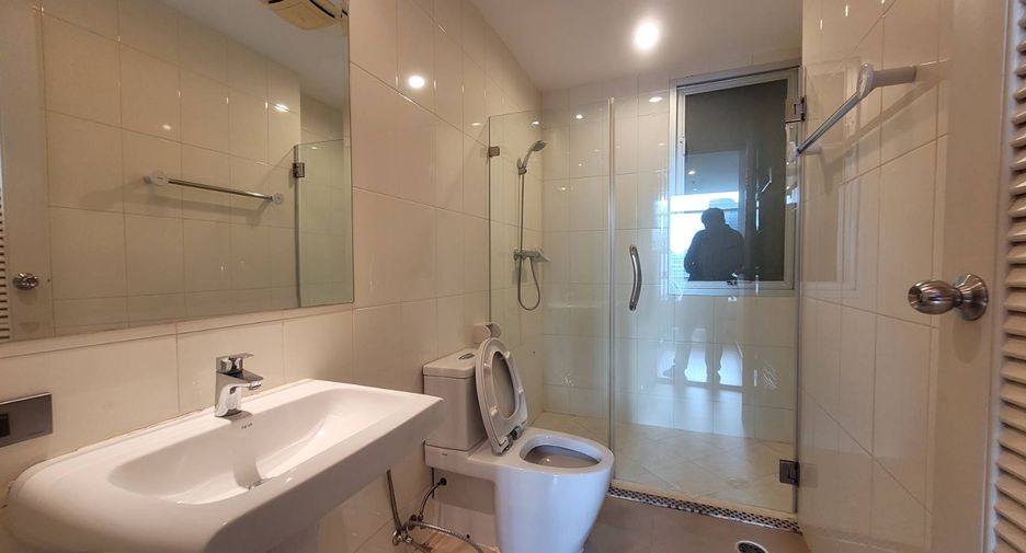 Condo en alquiler de 2 habitaciones en Watthana, Bangkok