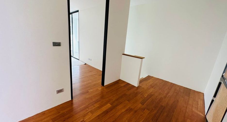 For rent 4 ベッドルーム house in Watthana, Bangkok