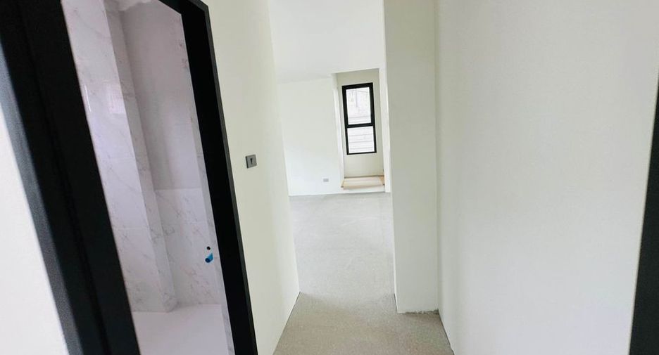 For rent 4 ベッドルーム house in Watthana, Bangkok