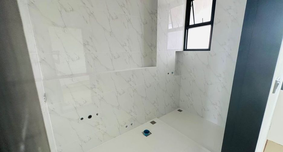 For rent 4 ベッドルーム house in Watthana, Bangkok