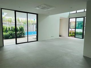 For rent 4 ベッドルーム house in Watthana, Bangkok