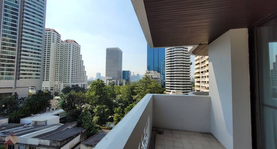 Condo en alquiler de 3 habitaciones en Khlong Toei, Bangkok