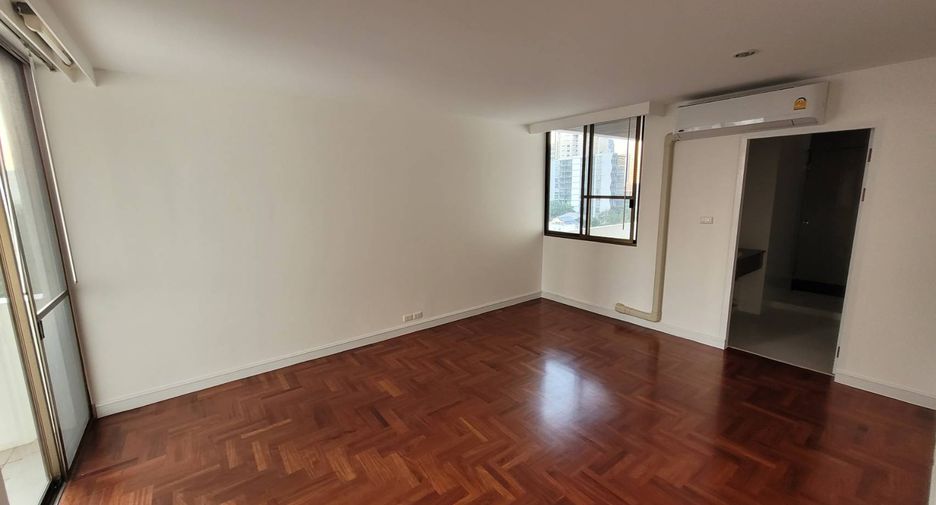 Condo en alquiler de 3 habitaciones en Khlong Toei, Bangkok