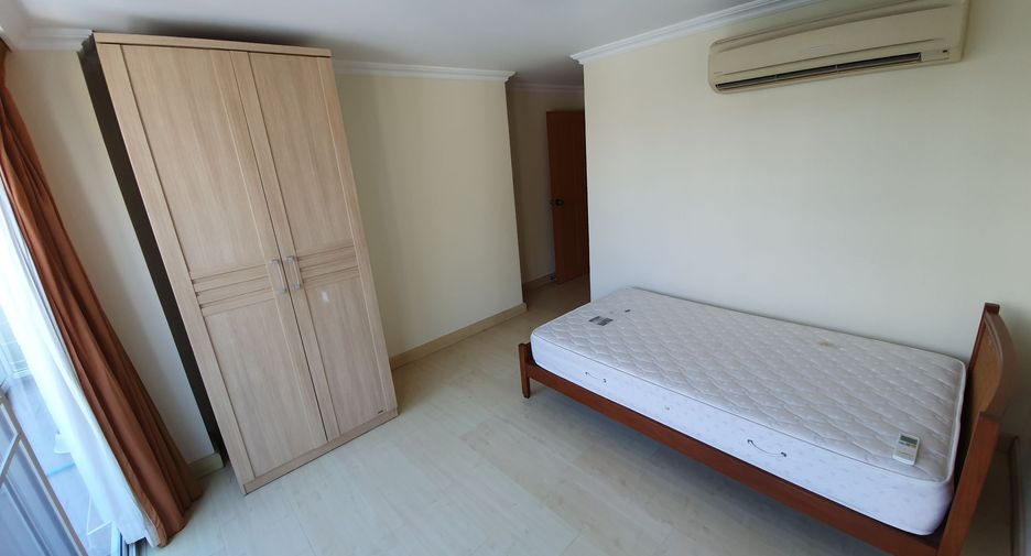 For rent 2 ベッドルーム condo in Watthana, Bangkok