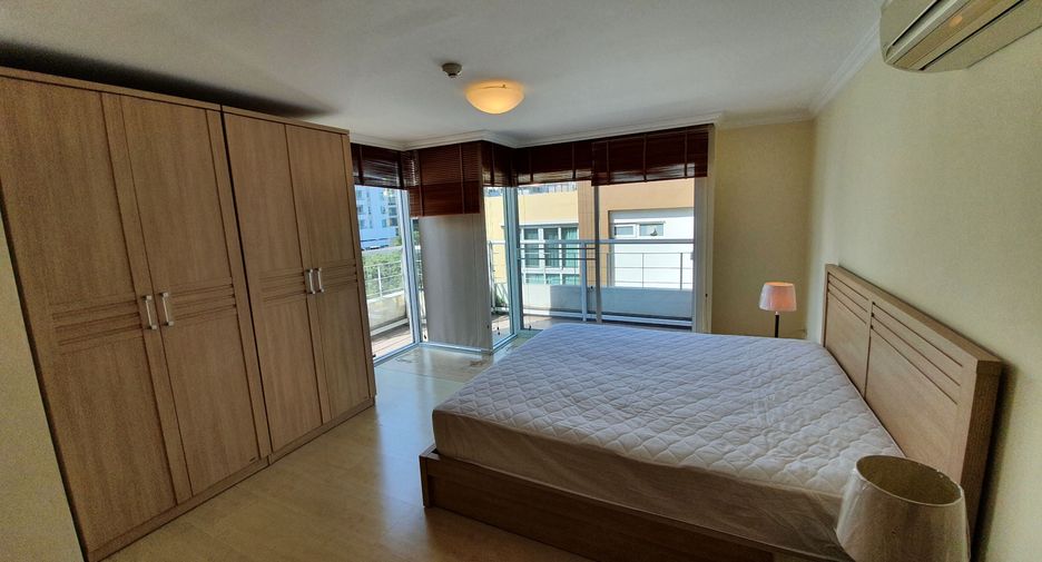 For rent 2 ベッドルーム condo in Watthana, Bangkok