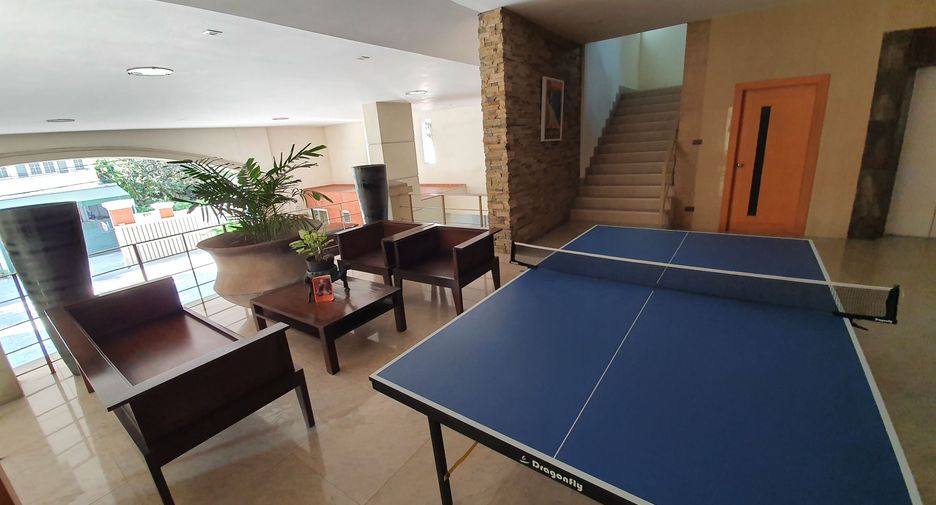 For rent 2 ベッドルーム condo in Watthana, Bangkok