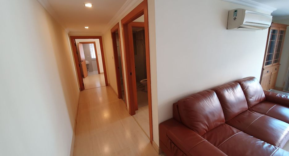 For rent 2 ベッドルーム condo in Watthana, Bangkok