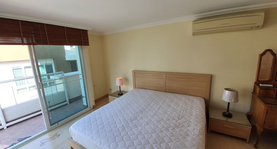 For rent 2 ベッドルーム condo in Watthana, Bangkok