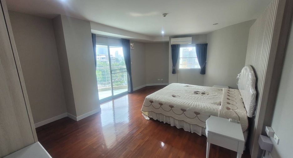 À louer 3 chambres condo à Watthana, Bangkok