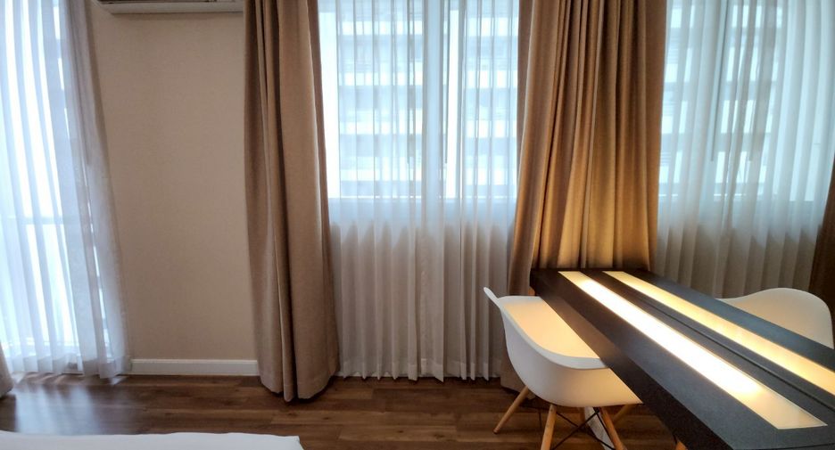 À louer 2 chambres condo 