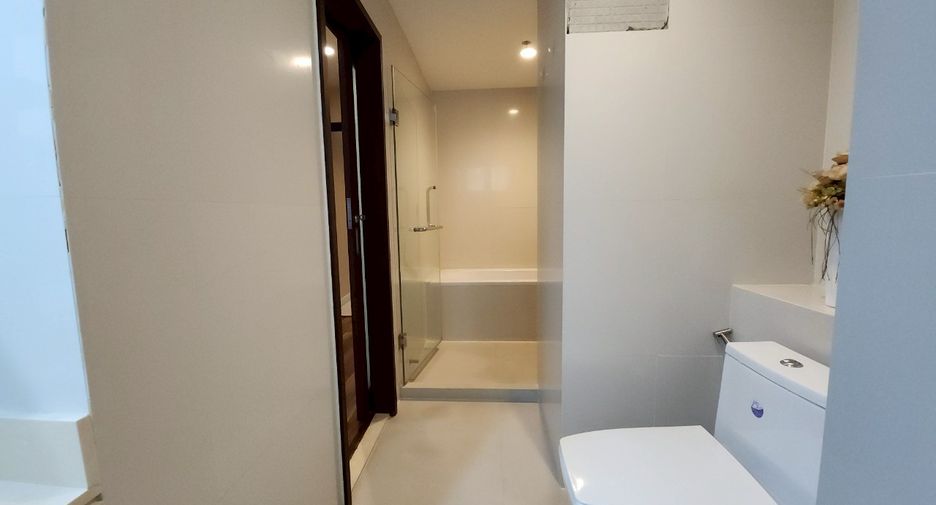 À louer 2 chambres condo 