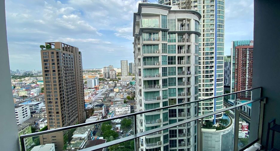 À louer 2 chambres condo à Khlong Toei, Bangkok