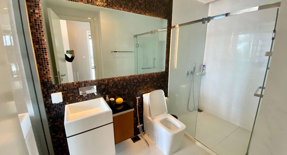 À louer 2 chambres condo à Khlong Toei, Bangkok