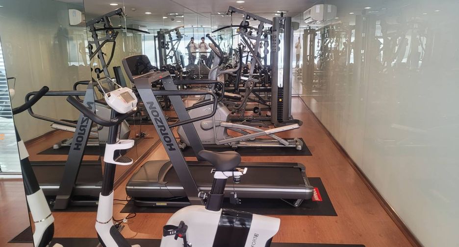For rent 2 bedrooms condo in Khlong Toei, Bangkok