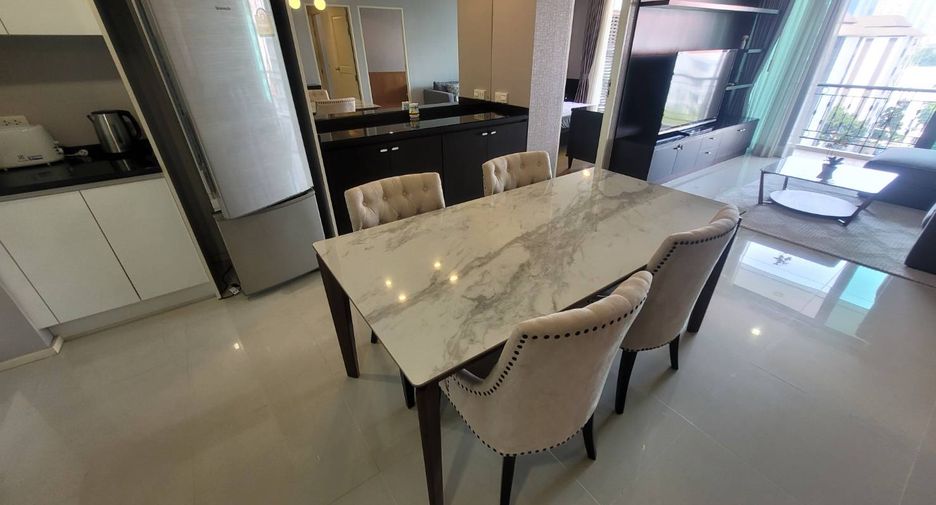 For rent 2 bedrooms condo in Khlong Toei, Bangkok