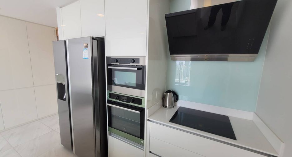 Wohnung zur Miete mit 3 Zimmer in Watthana, Bangkok