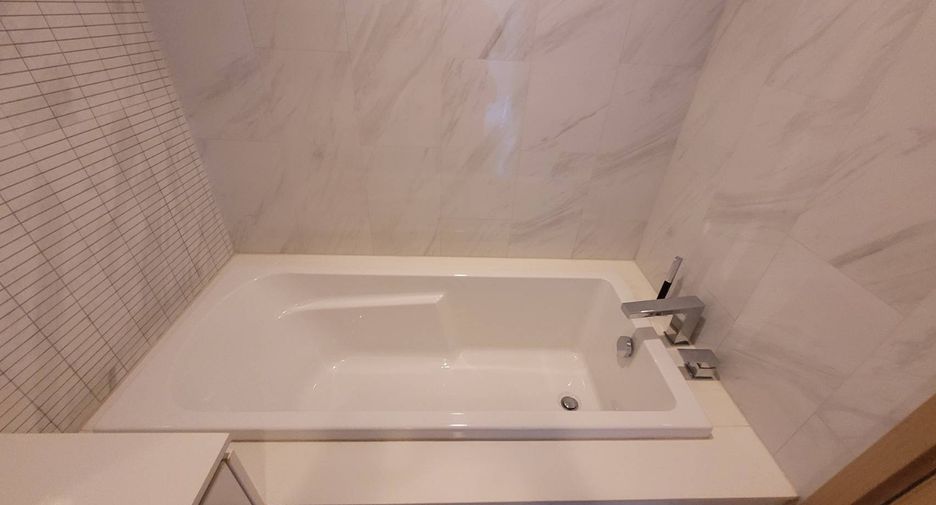Wohnung zur Miete mit 3 Zimmer in Watthana, Bangkok