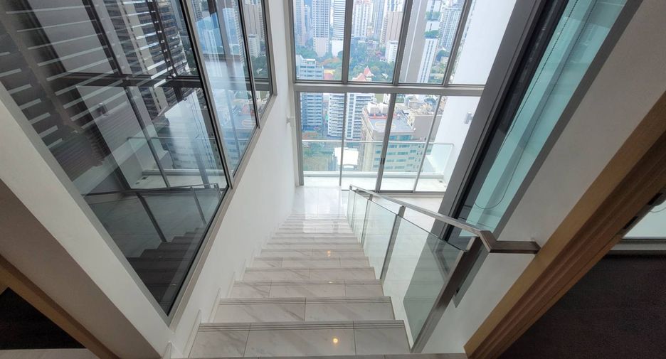 Wohnung zur Miete mit 3 Zimmer in Watthana, Bangkok