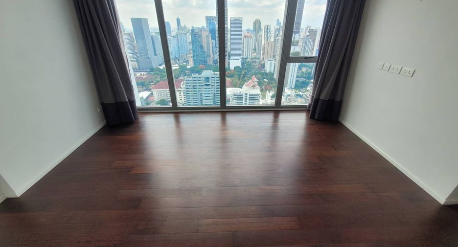 Wohnung zur Miete mit 3 Zimmer in Watthana, Bangkok