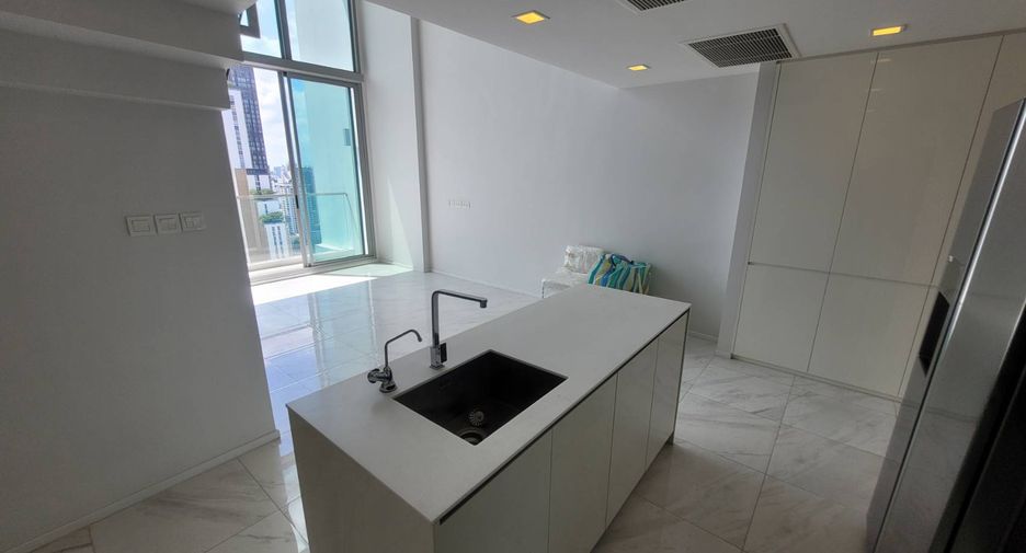 Wohnung zur Miete mit 3 Zimmer in Watthana, Bangkok