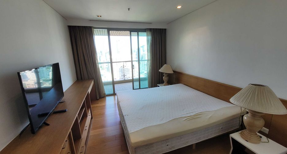 À louer 3 chambres condo à Khlong Toei, Bangkok