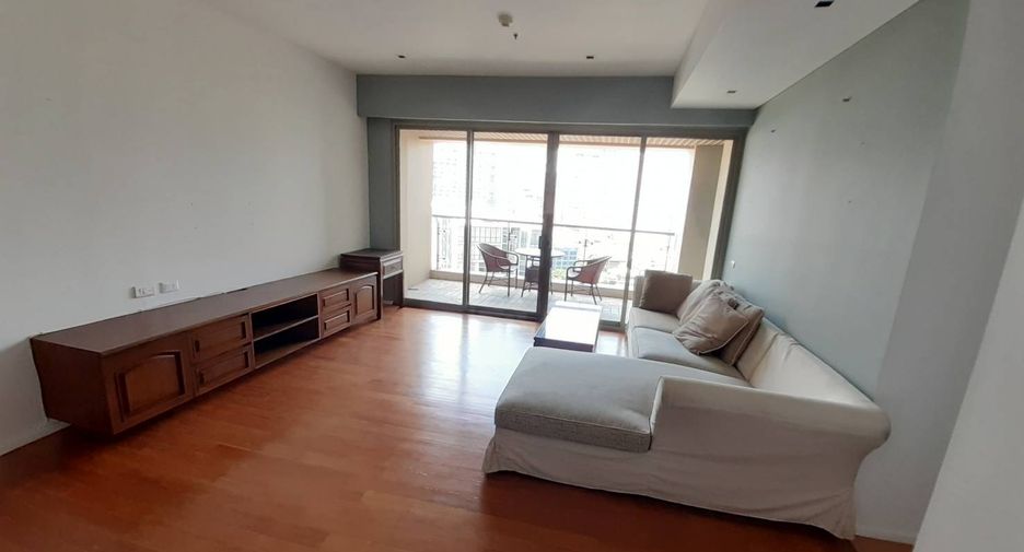 Condo en alquiler de 3 habitaciones en Khlong Toei, Bangkok