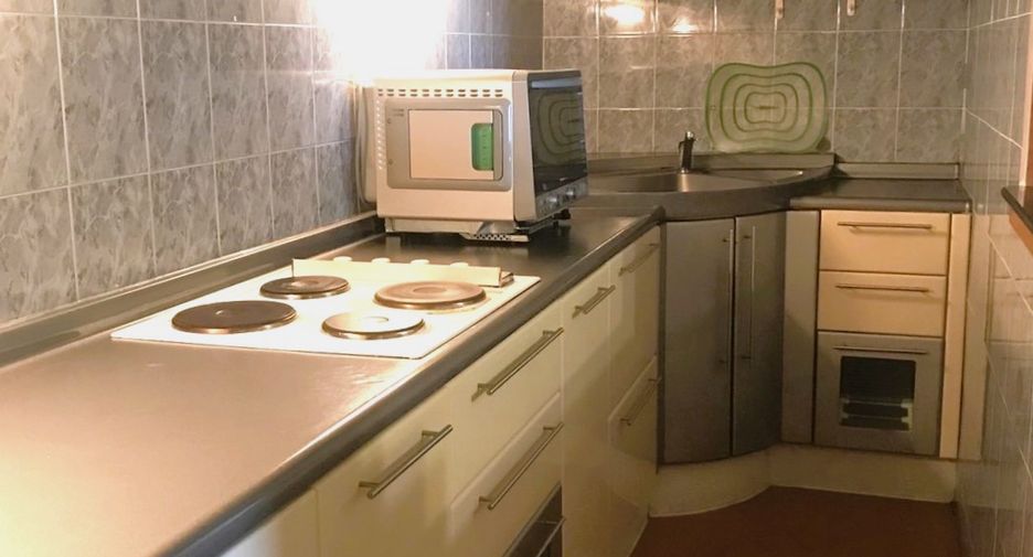 Wohnung zur Miete mit 3 Zimmer in Yan Nawa, Bangkok
