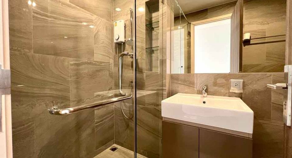 Condo en alquiler de 2 habitaciones 