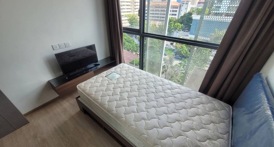 À louer 2 chambres condo 