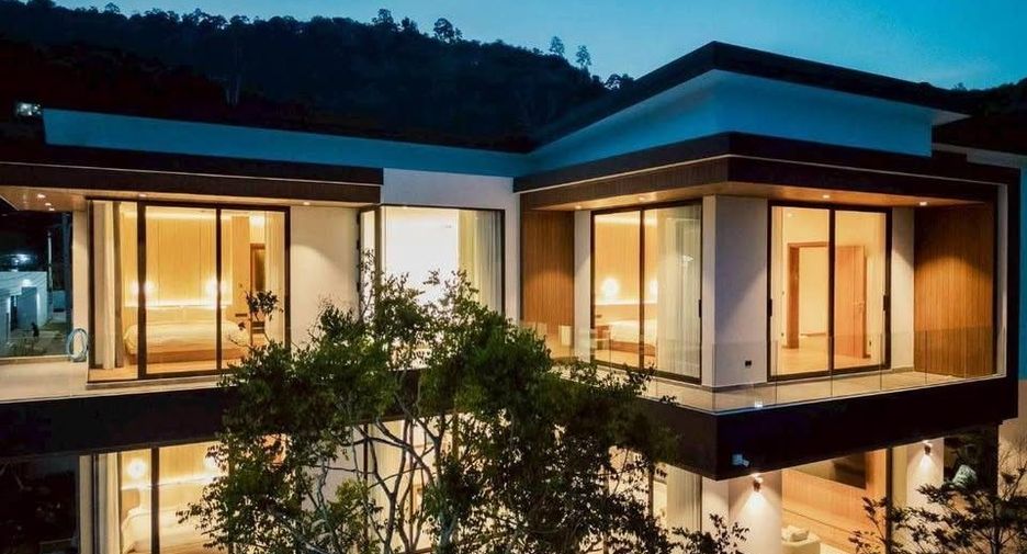 For sale and for rent 5 bedrooms villa in Mueang Phuket, Phuket