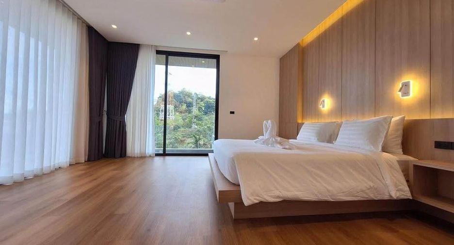For sale and for rent 5 bedrooms villa in Mueang Phuket, Phuket