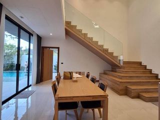 For sale and for rent 5 bedrooms villa in Mueang Phuket, Phuket