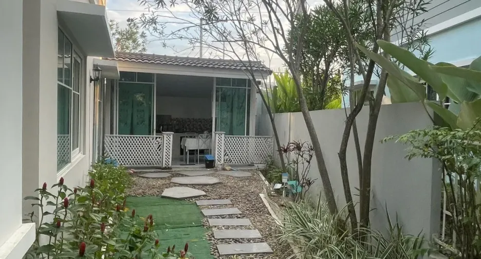 For rent 3 bedrooms house in San Sai, Chiang Mai