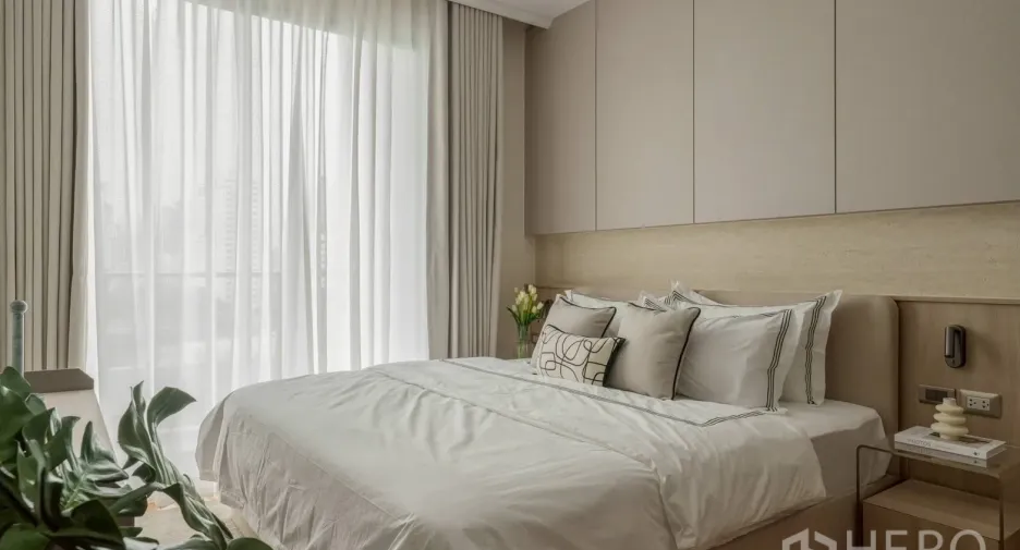 For rent 2 bedrooms condo in Watthana, Bangkok