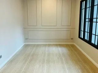 For rent 3 bedrooms townhouse in Khlong Toei, Bangkok