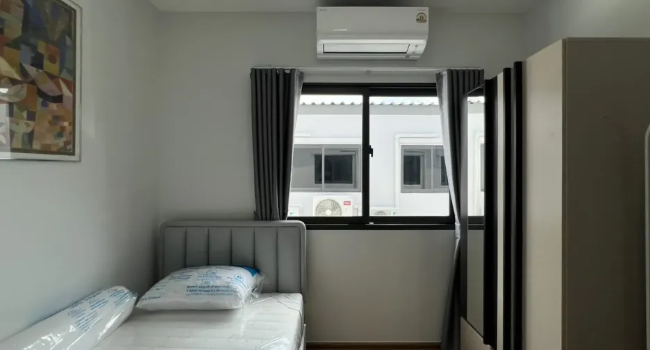 出租 3 卧室 联排别墅 在 Bang Phli, Samut Prakan