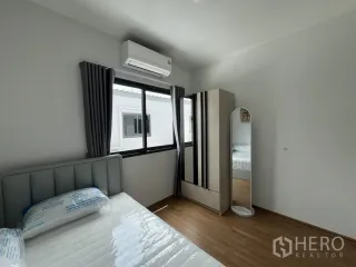 出租 3 卧室 联排别墅 在 Bang Phli, Samut Prakan