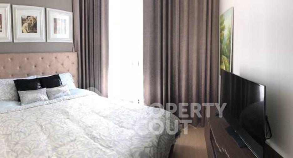 For sale 3 bedrooms condo in Watthana, Bangkok